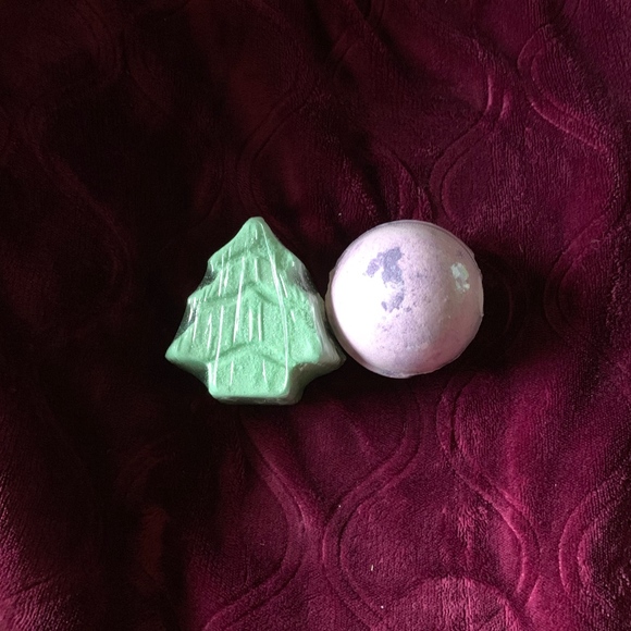 Fragrant Jewels Other - Fragrant Jewels Winter Bath Bombs